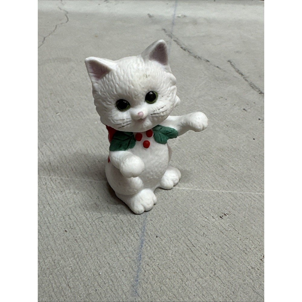 Vintage Porcelain White Cat By Lefton With Red Now - Collectible Cat Figurine